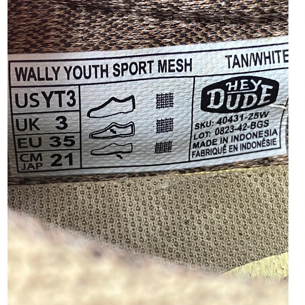 Hey Dude Wally Youth Sport Mesh Tan White Slip On Loafers 40431-25W Size YT3